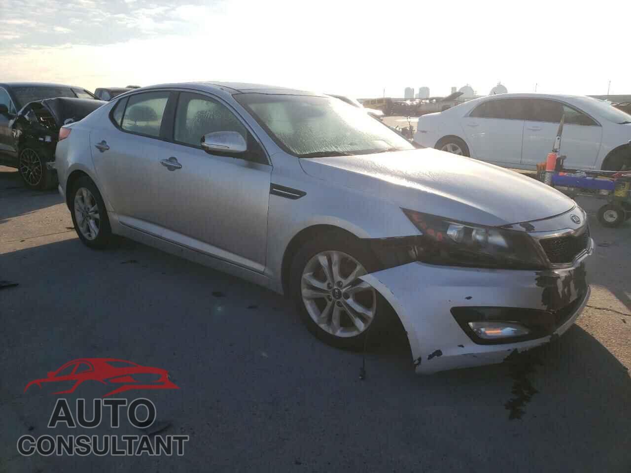 KIA OPTIMA 2011 - KNAGN4A75B5176516