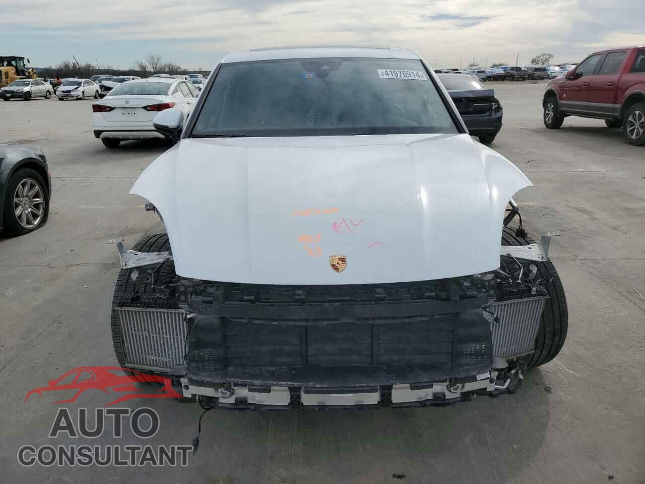 PORSCHE CAYENNE 2020 - WP1AA2AY3LDA05934