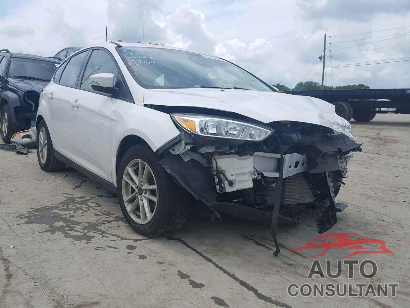 FORD FOCUS 2015 - 1FADP3K20FL315729