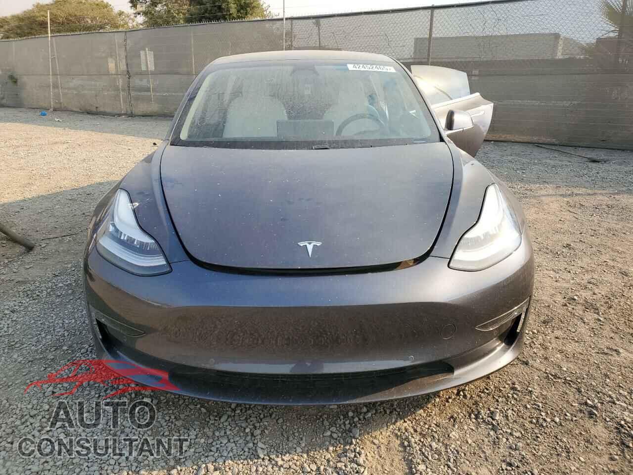 TESLA MODEL 3 2019 - 5YJ3E1EB0KF238370