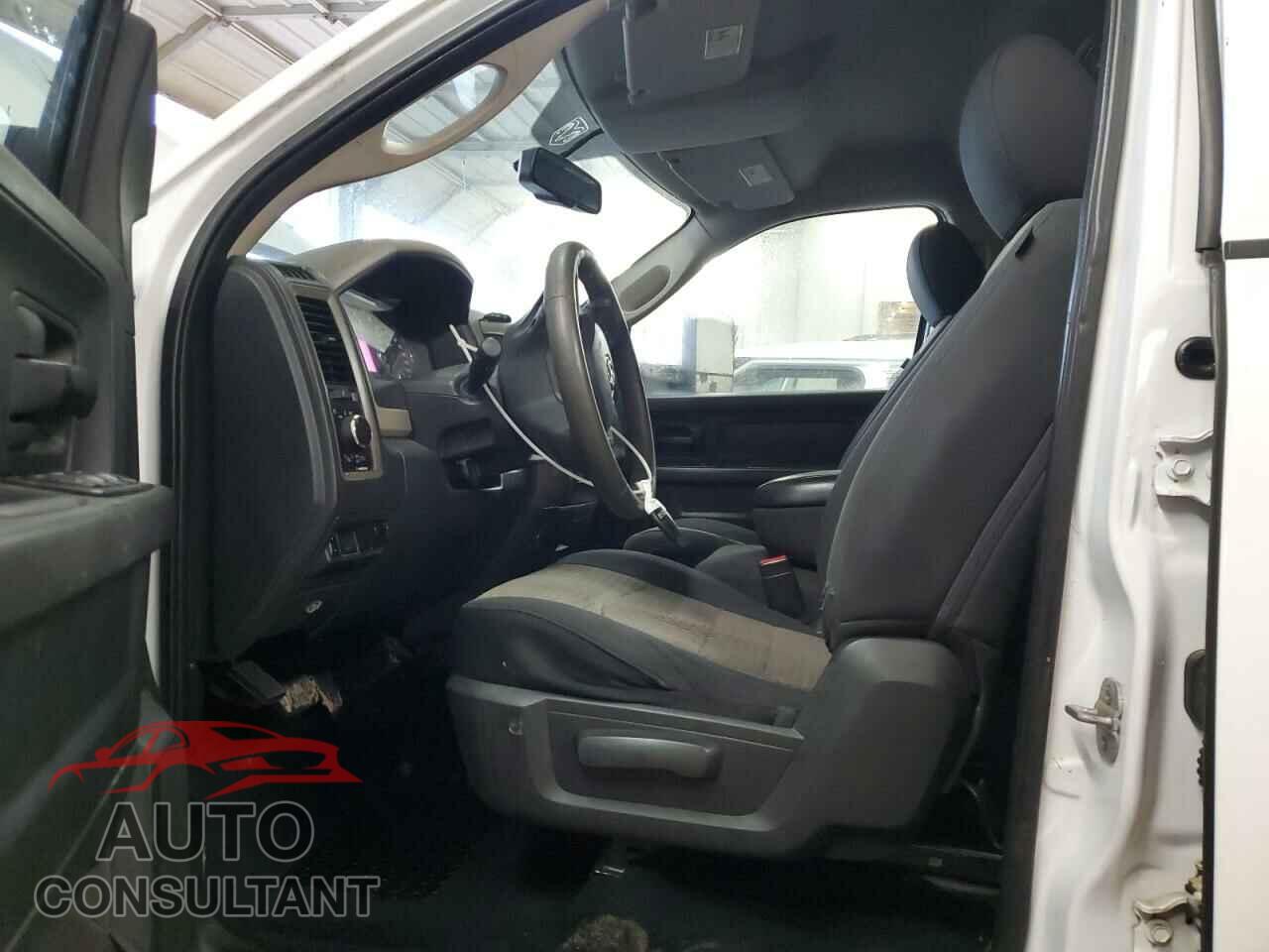 DODGE RAM 1500 2012 - 1C6RD7FT0CS270366