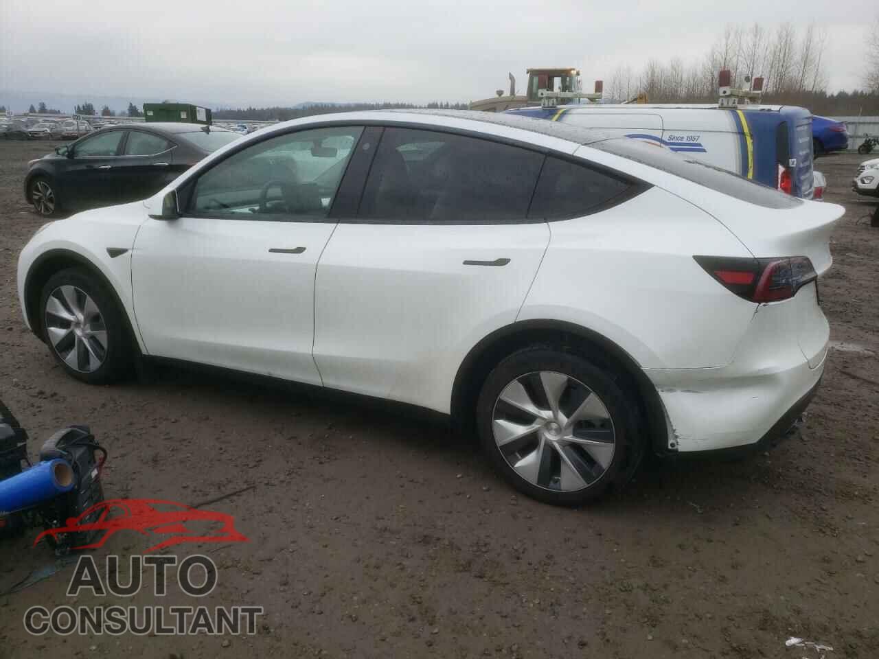 TESLA MODEL Y 2023 - 7SAYGDEEXPF604602