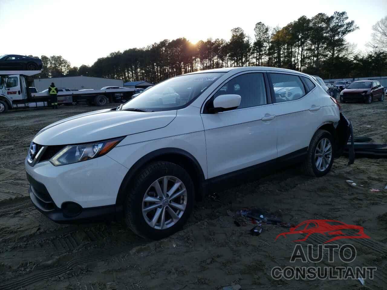 NISSAN ROGUE 2017 - JN1BJ1CR3HW116553