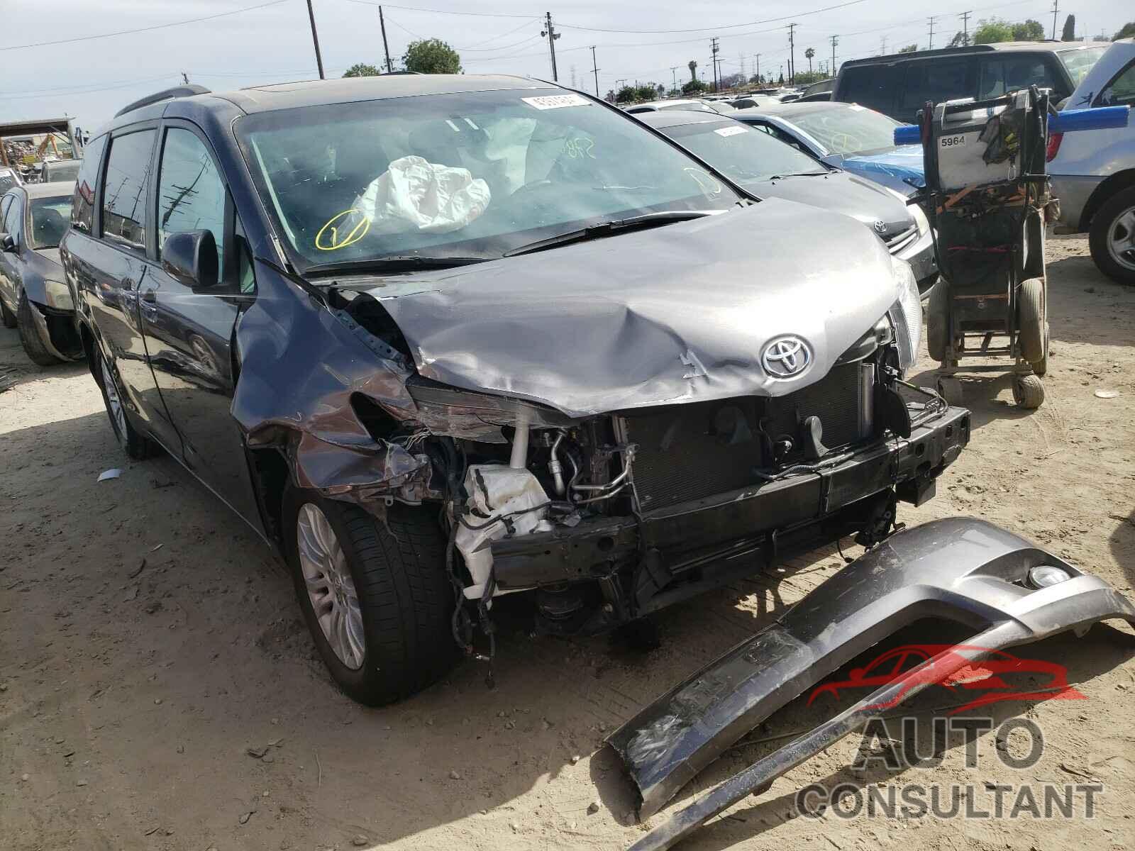 TOYOTA SIENNA 2017 - 5TDYZ3DC1HS898938