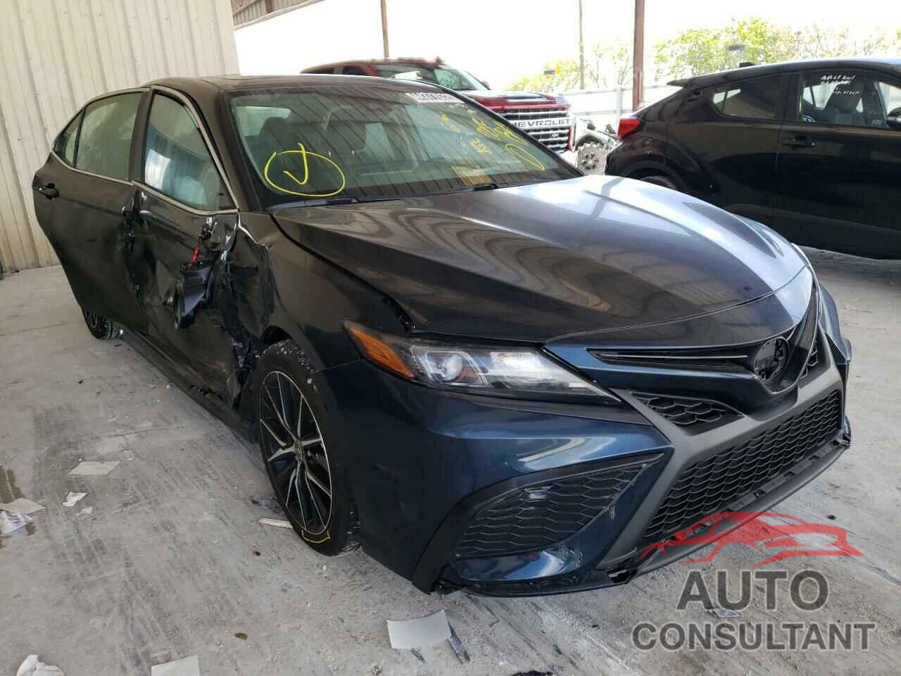TOYOTA CAMRY 2021 - 4T1G11AK9MU486268