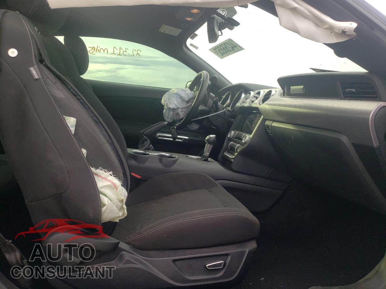 FORD MUSTANG 2019 - 1FA6P8TH9K5199681