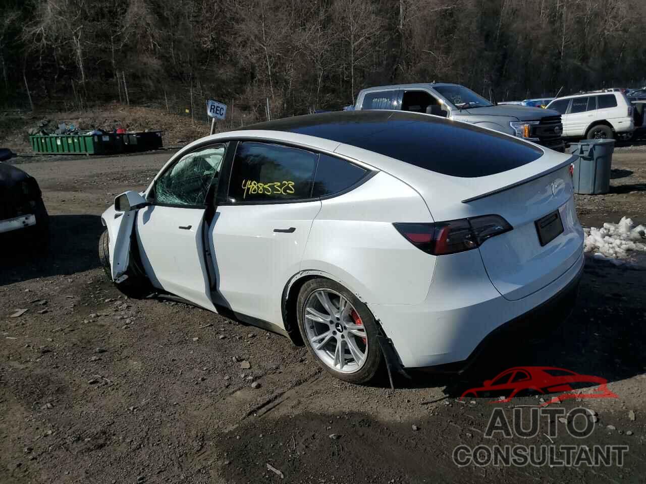 TESLA MODEL Y 2022 - 7SAYGDEF8NF505069