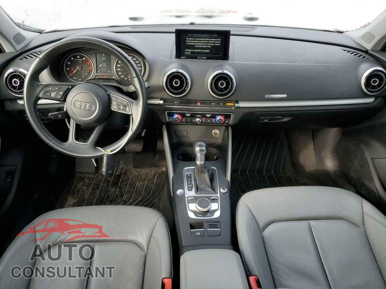 AUDI A3 2017 - WAUB8GFF5H1007762