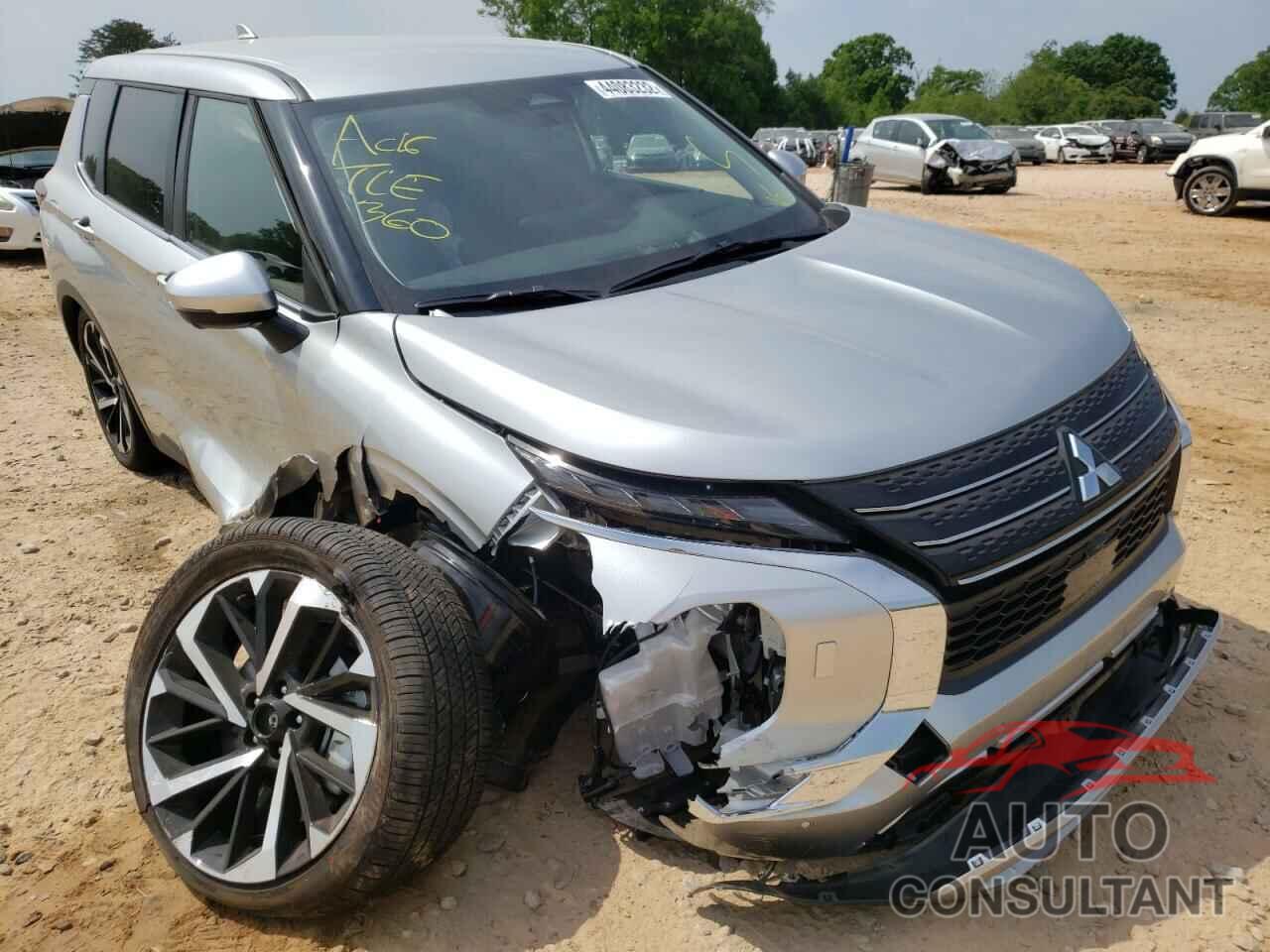 MITSUBISHI OUTLANDER 2022 - JA4J4UA89NZ042541