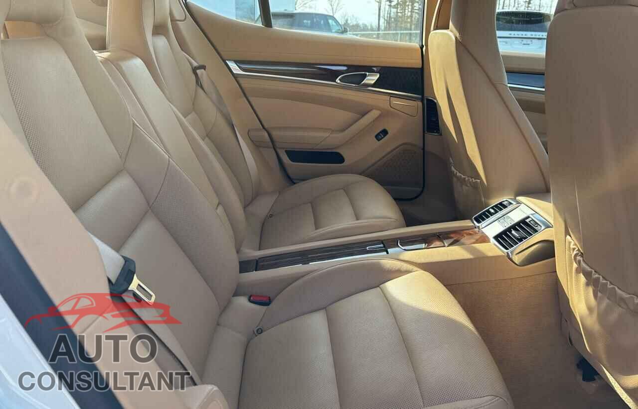 PORSCHE PANAMERA 2014 - WP0AA2A79EL005079