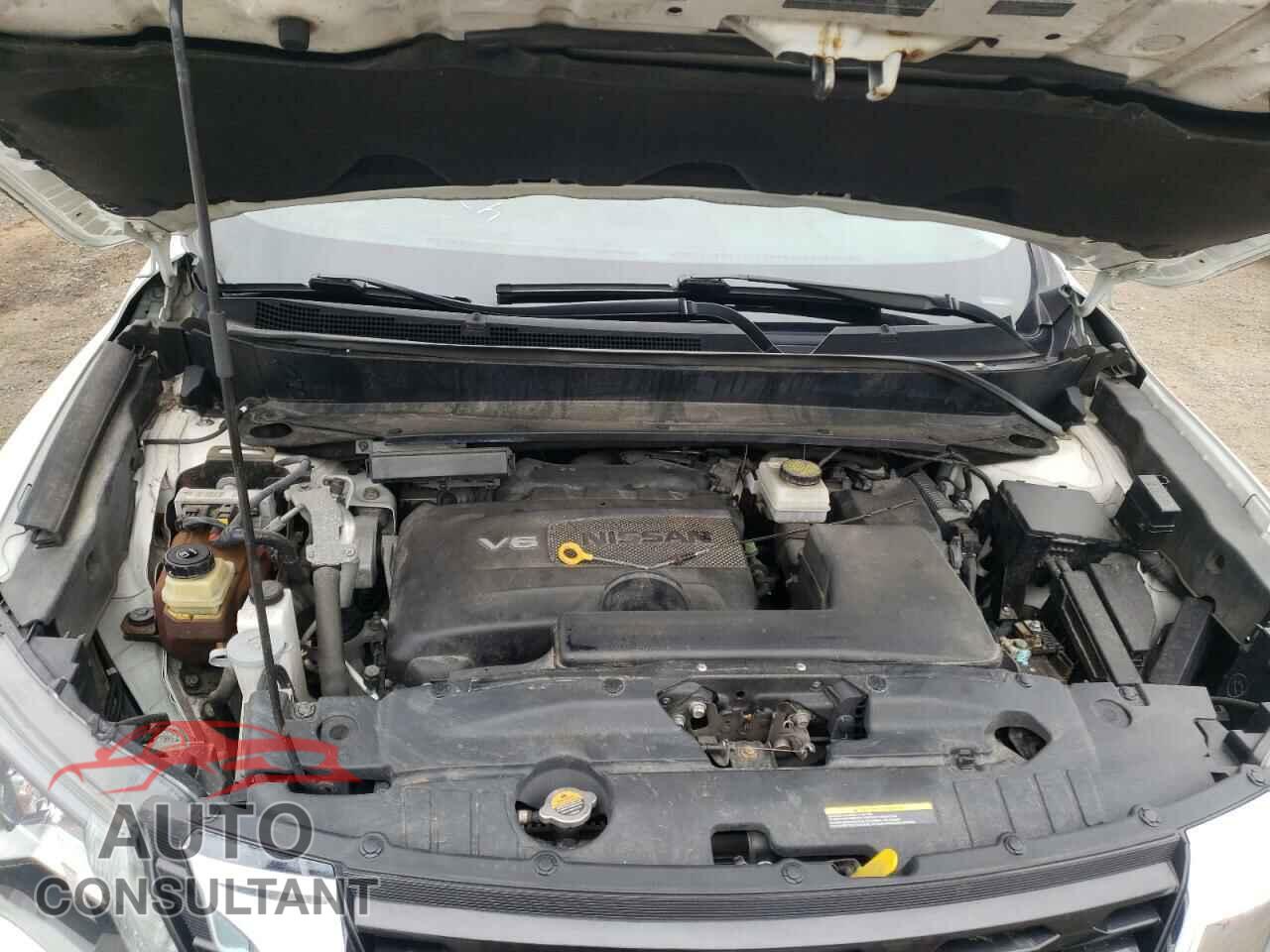 NISSAN PATHFINDER 2017 - 5N1DR2MM2HC908441