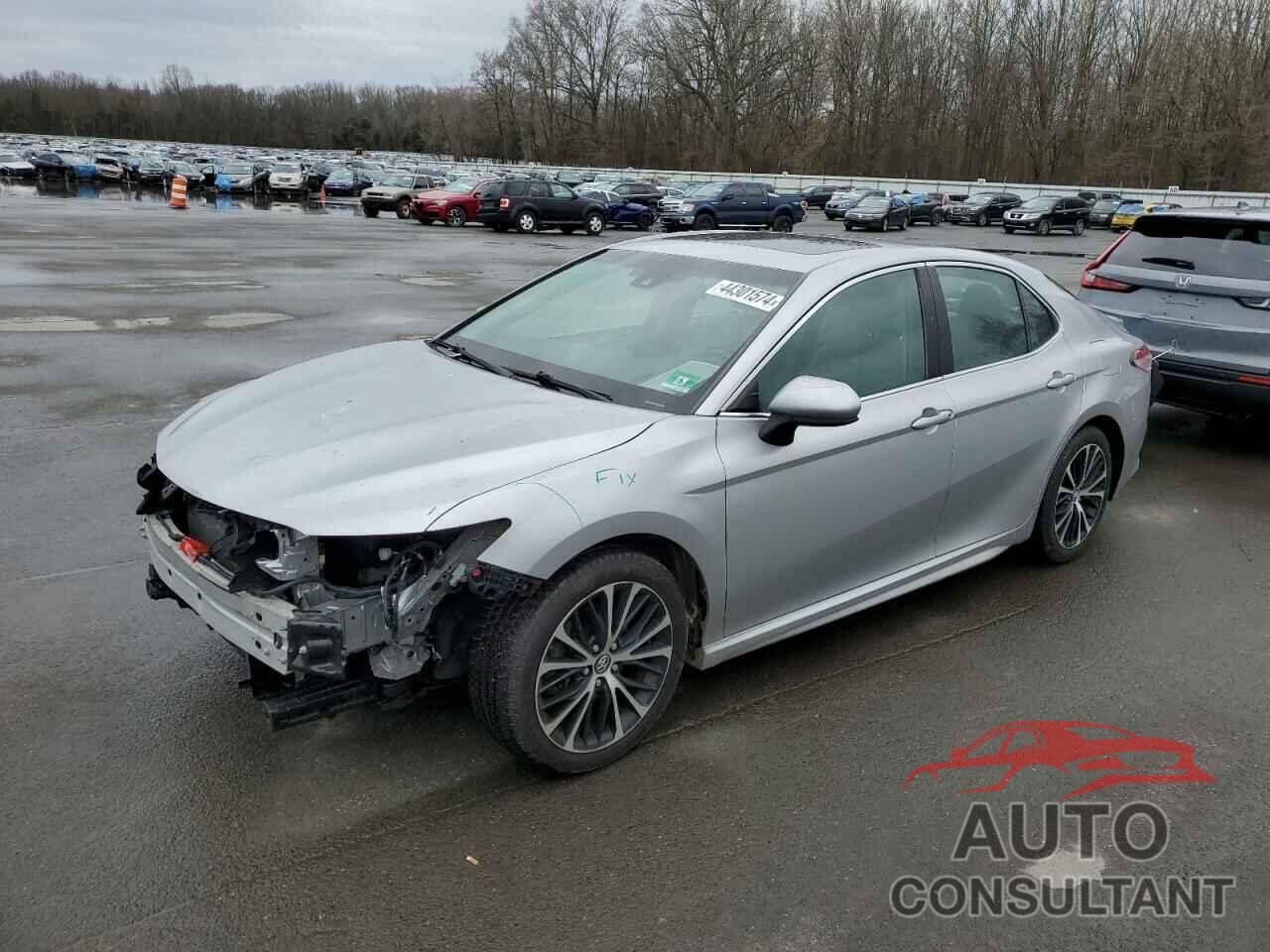 TOYOTA CAMRY 2018 - 4T1B11HK8JU024389
