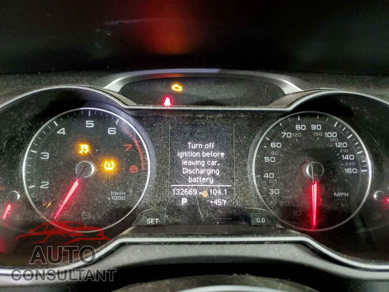 AUDI A4 2013 - WAUBFAFL8DN045207