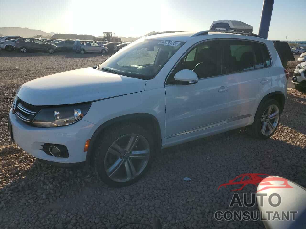 VOLKSWAGEN TIGUAN 2016 - WVGAV7AX0GW527212