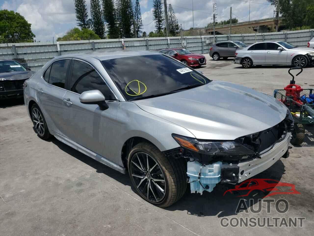 TOYOTA CAMRY 2021 - 4T1G11AK2MU460496