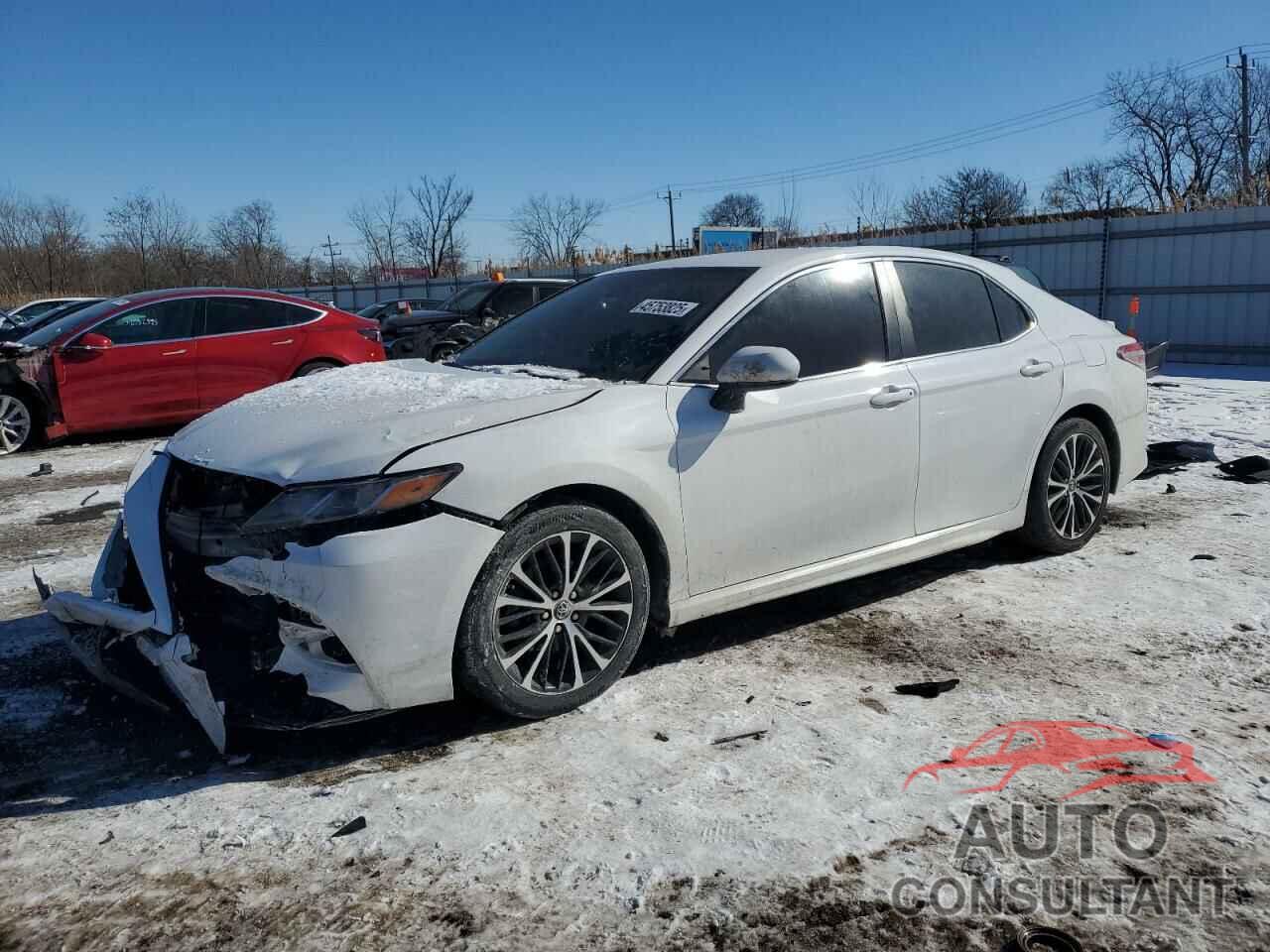 TOYOTA CAMRY 2018 - 4T1B11HK7JU090934