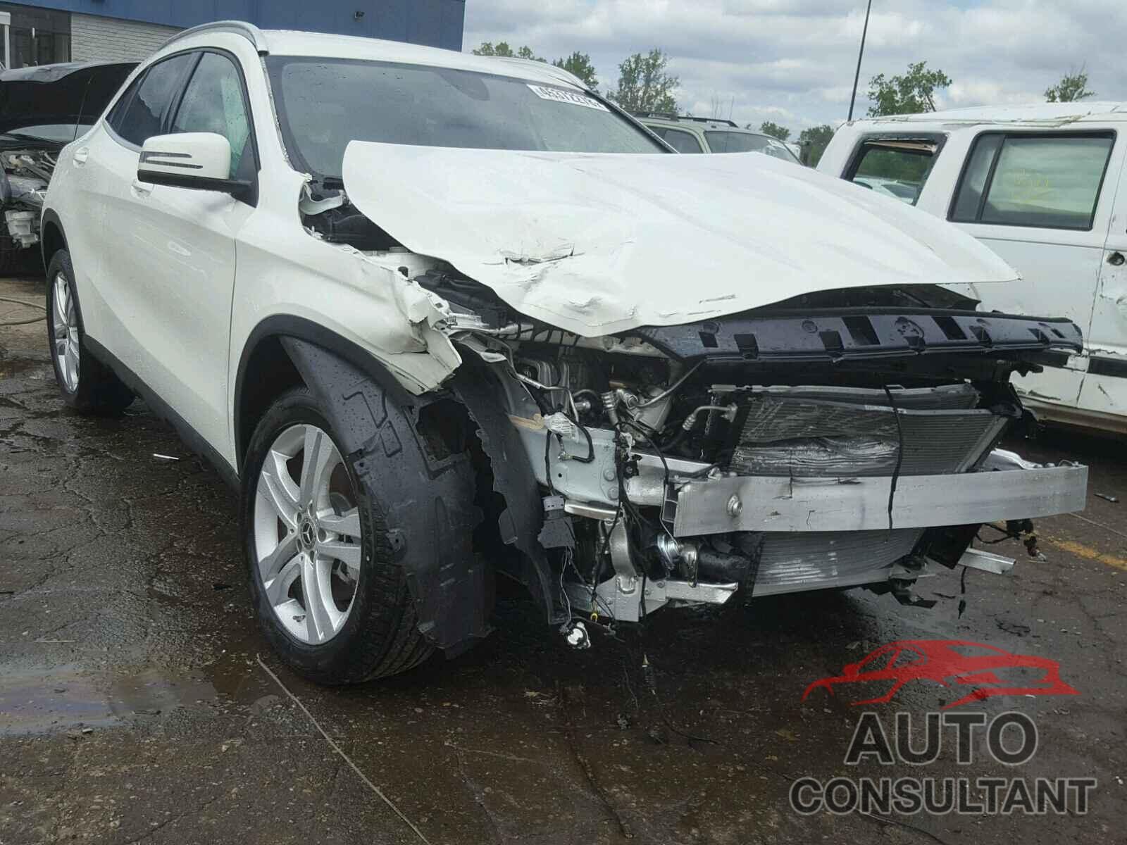 MERCEDES-BENZ GLA 250 4MATIC 2018 - WDCTG4GB0JJ466038