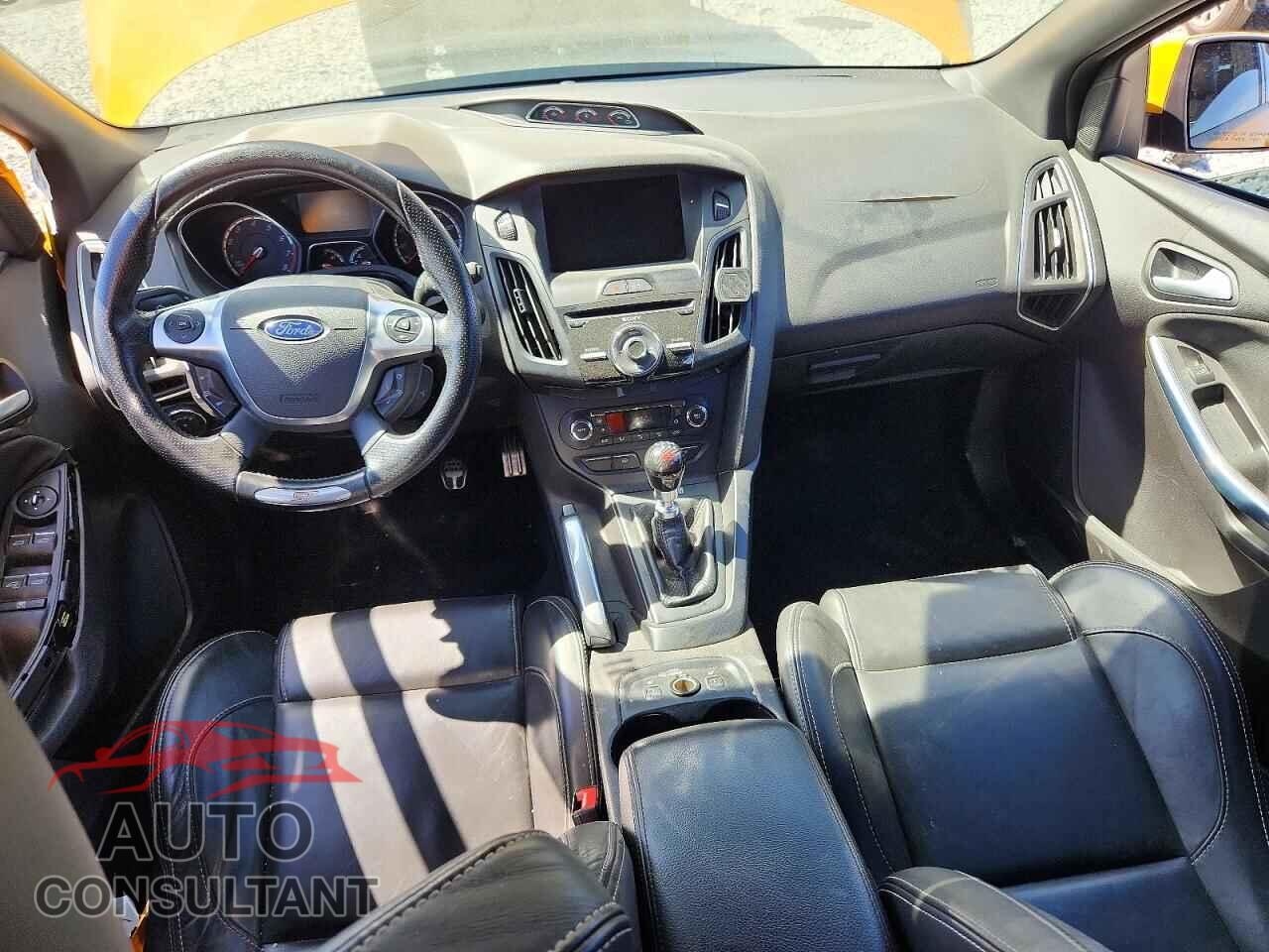 FORD FOCUS 2013 - 1FADP3L94DL362674