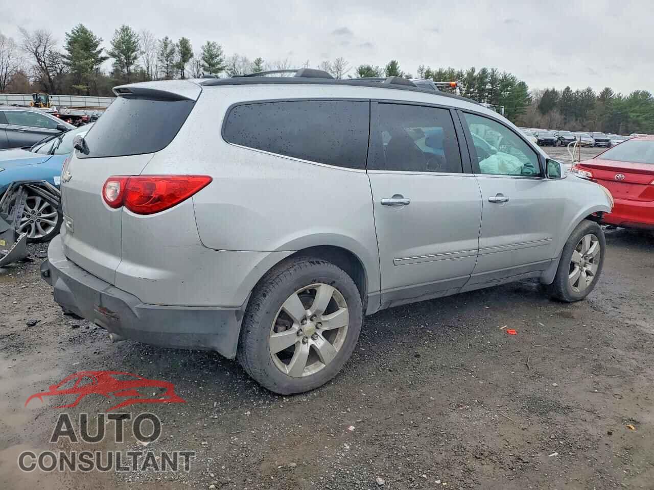 CHEVROLET TRAVERSE 2012 - 1GNKVLED7CJ121069
