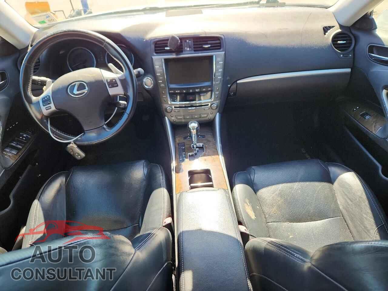 LEXUS IS 2012 - JTHCF5C22C5055268