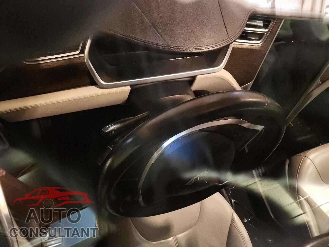 TESLA MODEL S 2013 - 5YJSA1AC3DFP11171