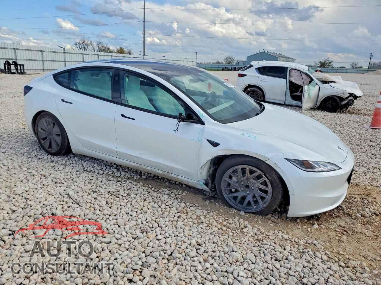 TESLA MODEL 3 2026 - 5YJ3E1EA3TF136389