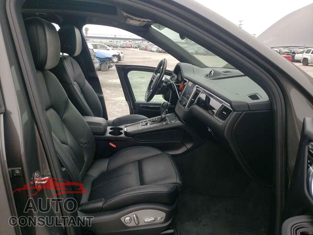 PORSCHE MACAN 2018 - WP1AA2A58JLB12714