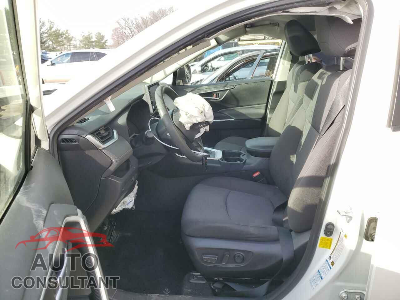 TOYOTA RAV4 2020 - JTMP1RFV5LD068536