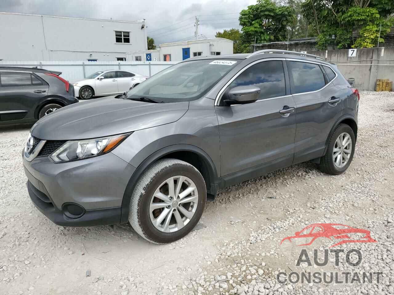 NISSAN ROGUE 2018 - JN1BJ1CP9JW103150