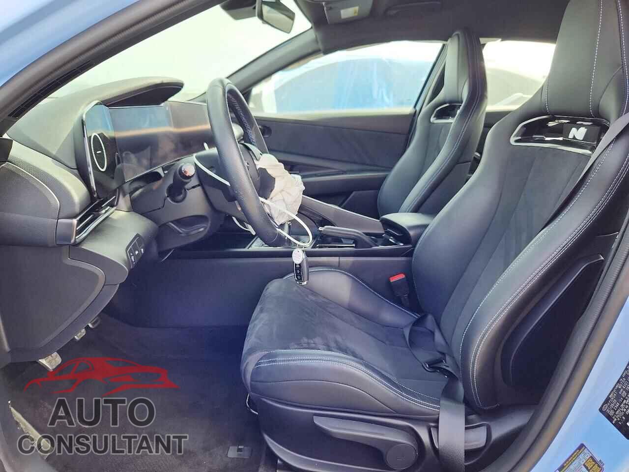 HYUNDAI ELANTRA 2023 - KMHLW4AK0PU018564