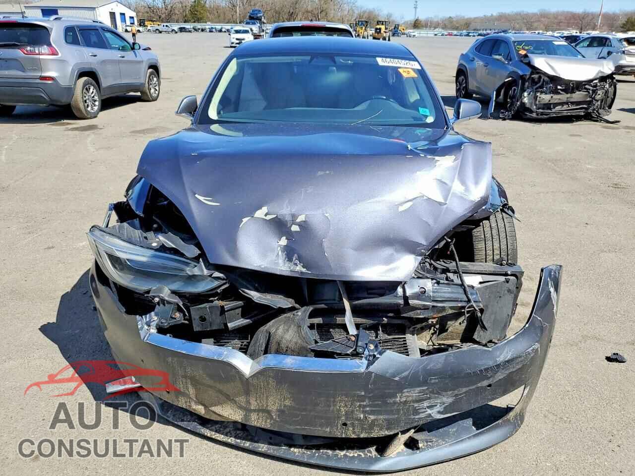 TESLA MODEL S 2017 - 5YJSA1E28HF193131