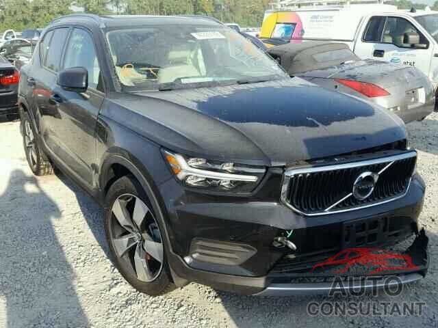 VOLVO XC40 MOMENTUM 2019 - YV4162XZ1K2009460