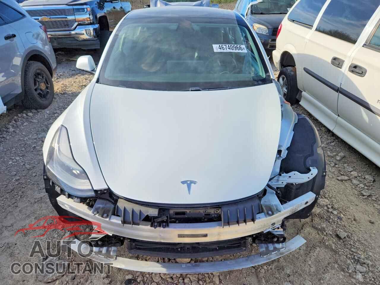 TESLA MODEL 3 2021 - 5YJ3E1EA3MF060528