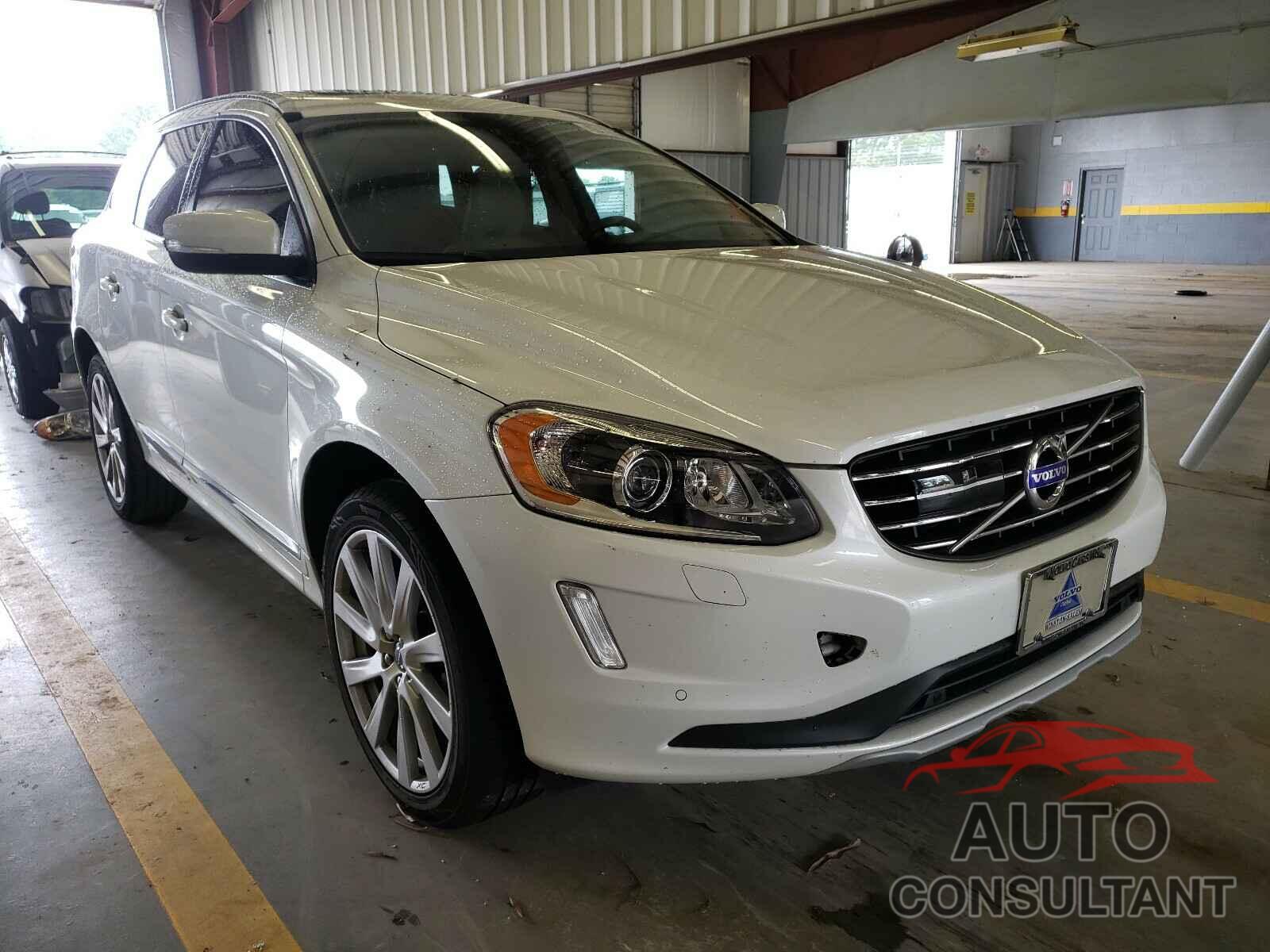 VOLVO XC60 2017 - YV440MDU2H2065497