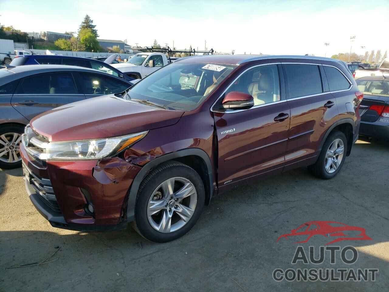 TOYOTA HIGHLANDER 2018 - 5TDDGRFH6JS045232