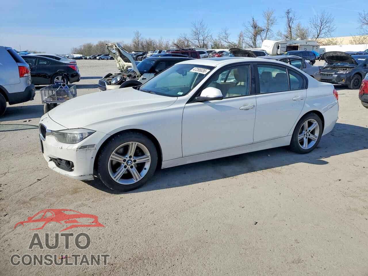BMW 3 SERIES 2013 - WBA3B3C54DF538555