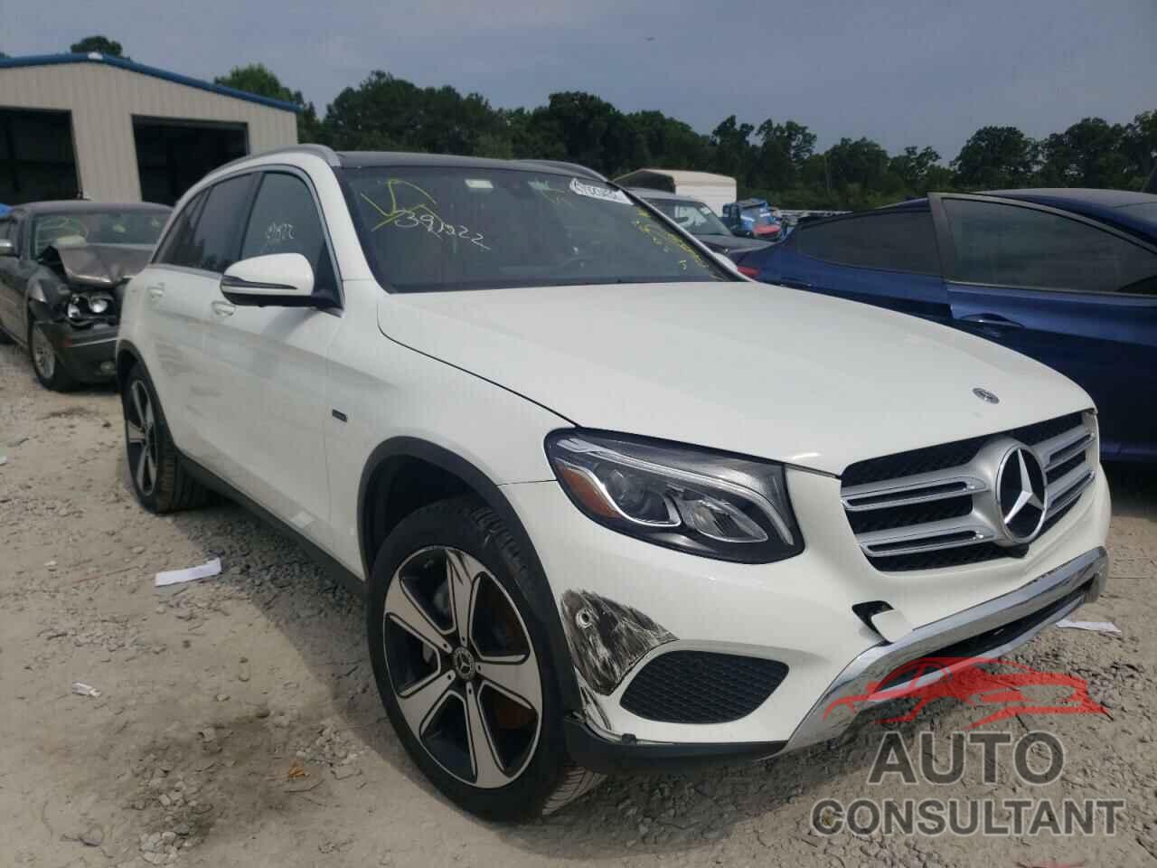 MERCEDES-BENZ GLC-CLASS 2019 - WDC0G5EB6KF608408