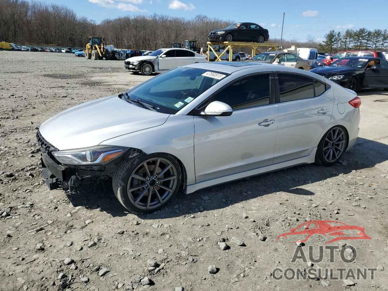 HYUNDAI ELANTRA 2018 - KMHD04LB2JU563420