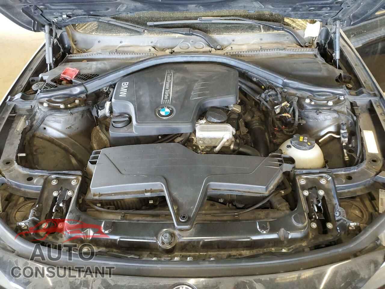 BMW 3 SERIES 2015 - WBA3B3G50FNT18557