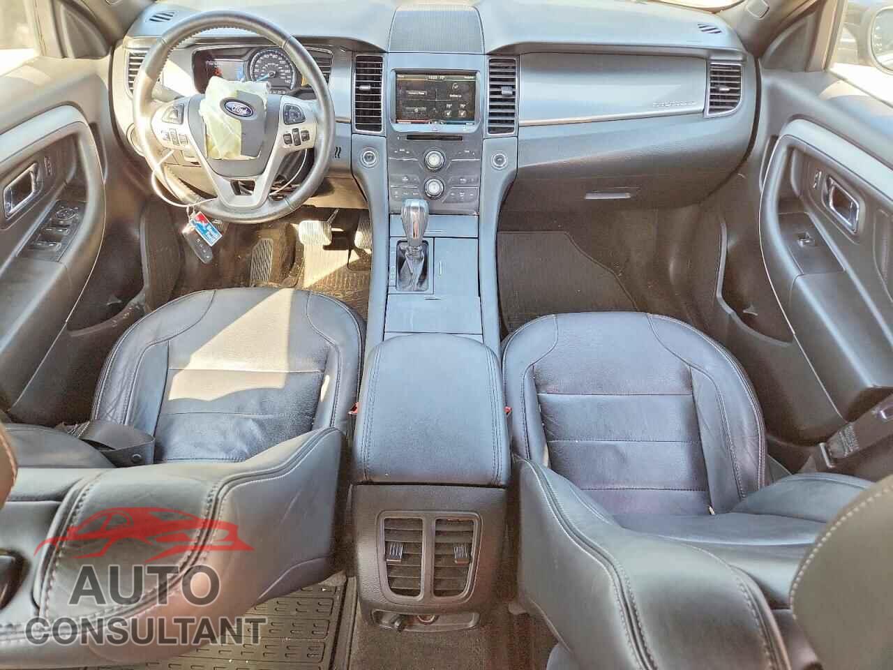 FORD TAURUS 2015 - 1FAHP2E87FG164618