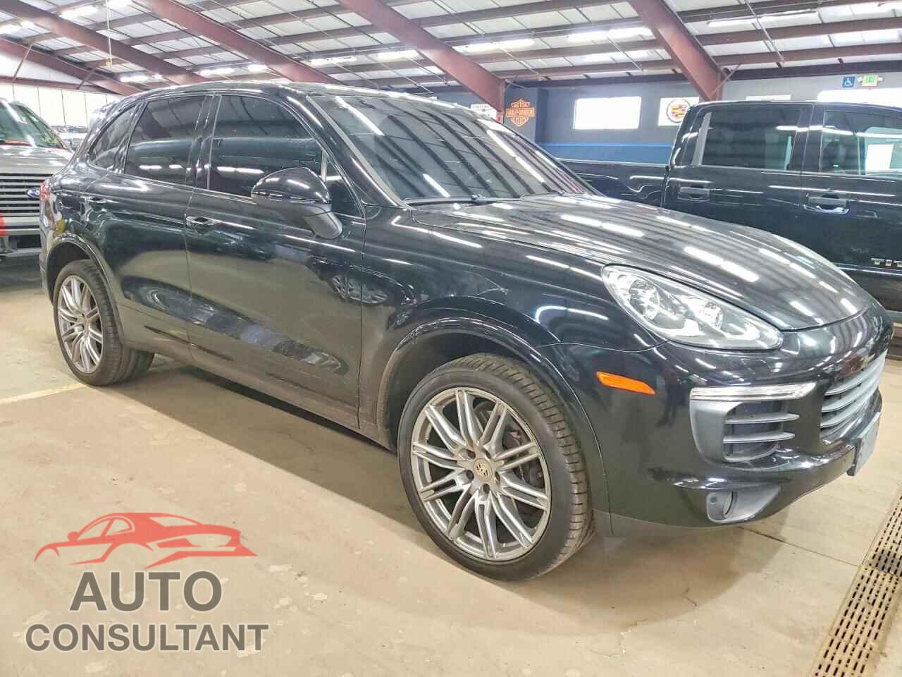 PORSCHE CAYENNE 2017 - WP1AA2A24HKA83444