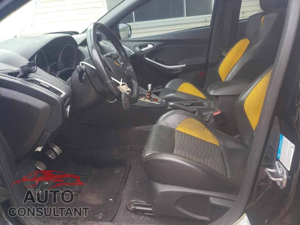 FORD FOCUS 2016 - 1FADP3L94GL287446