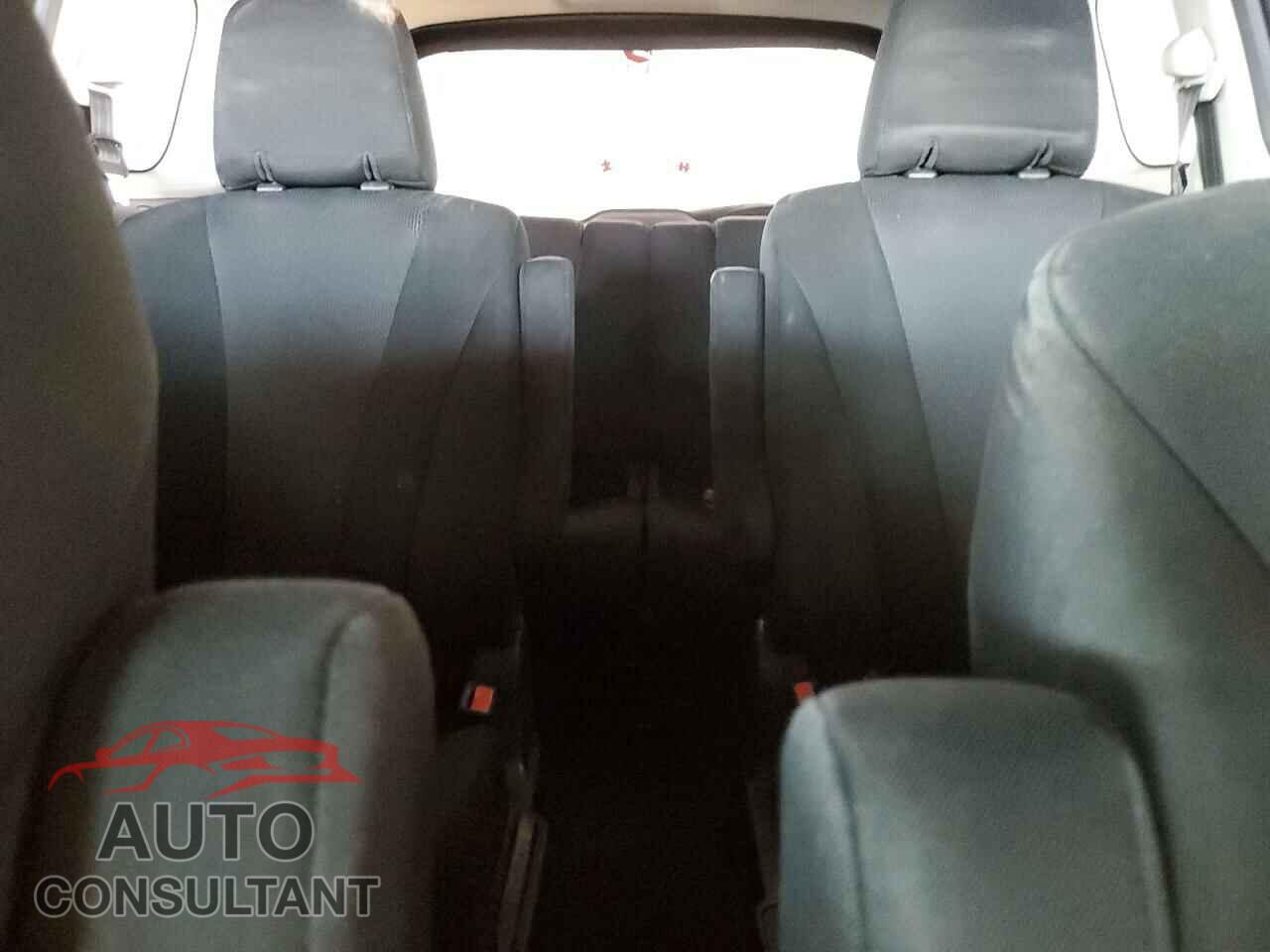 MAZDA 5 2015 - JM1CW2BL7F0183369