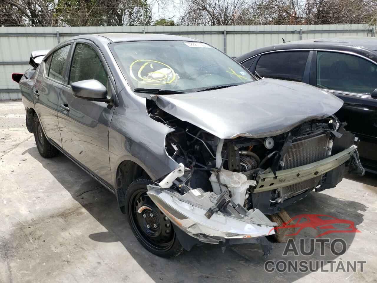 NISSAN VERSA 2018 - 3N1CN7AP2JL835821