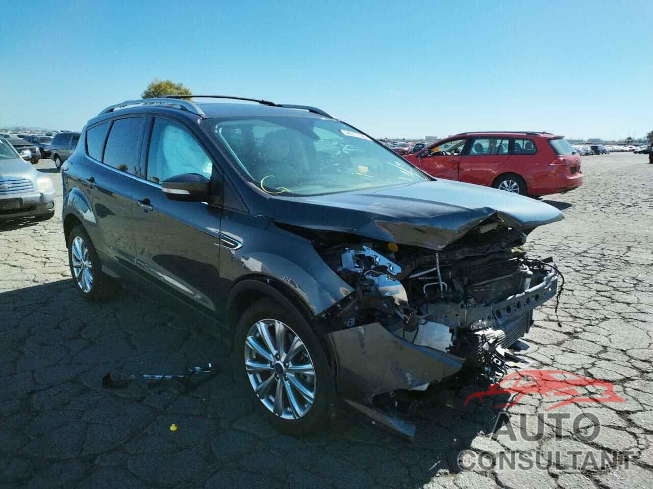 FORD ESCAPE 2017 - 1FMCU0J93HUA51054