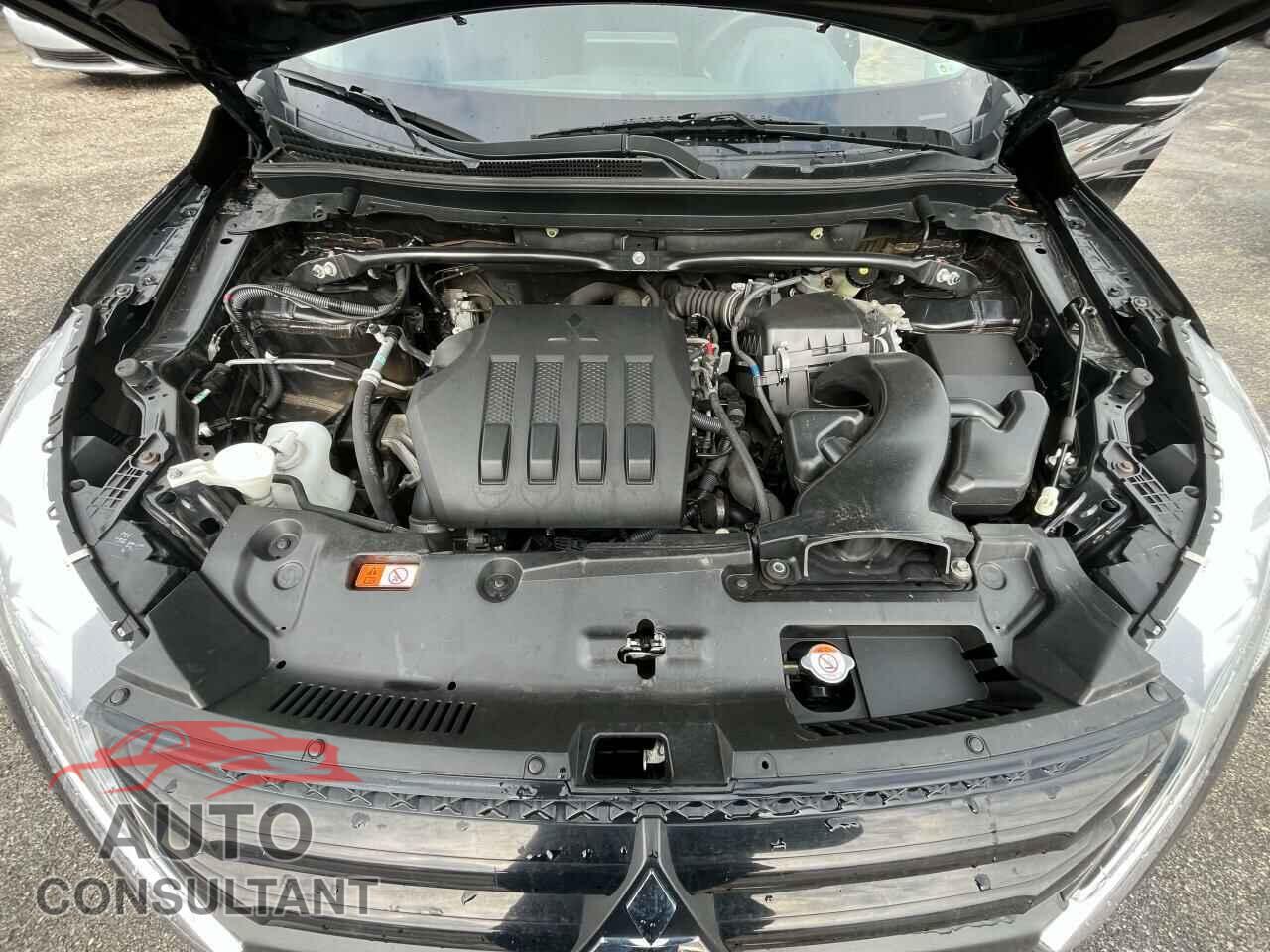 MITSUBISHI ECLIPSE 2018 - JA4AT4AA3JZ047878