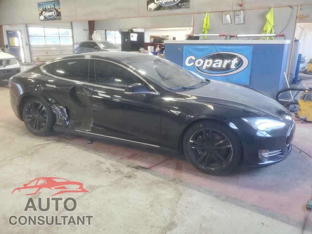 TESLA MODEL S 2015 - 5YJSA1S2XFF090116