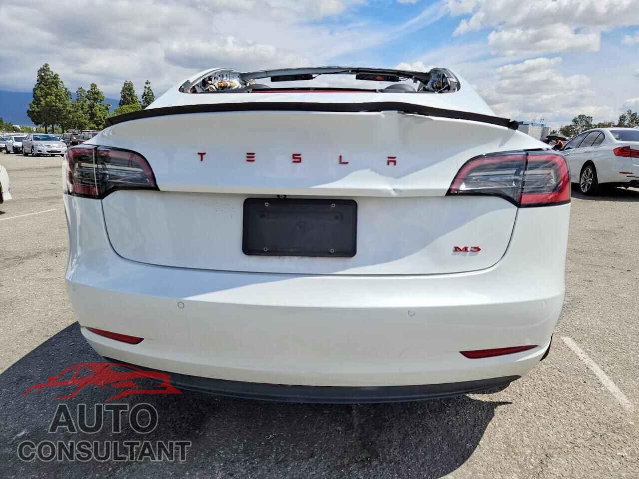TESLA MODEL 3 2021 - 5YJ3E1EA5MF940338