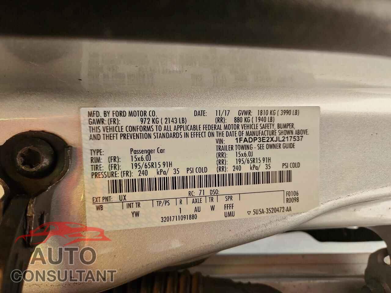 FORD FOCUS 2018 - 1FADP3E2XJL217537