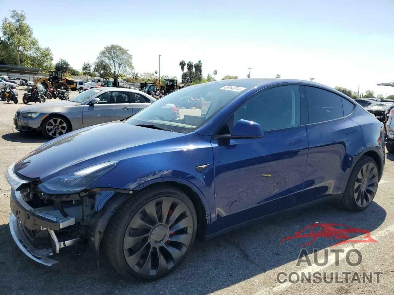 TESLA MODEL Y 2024 - 7SAYGDEF6RF036196